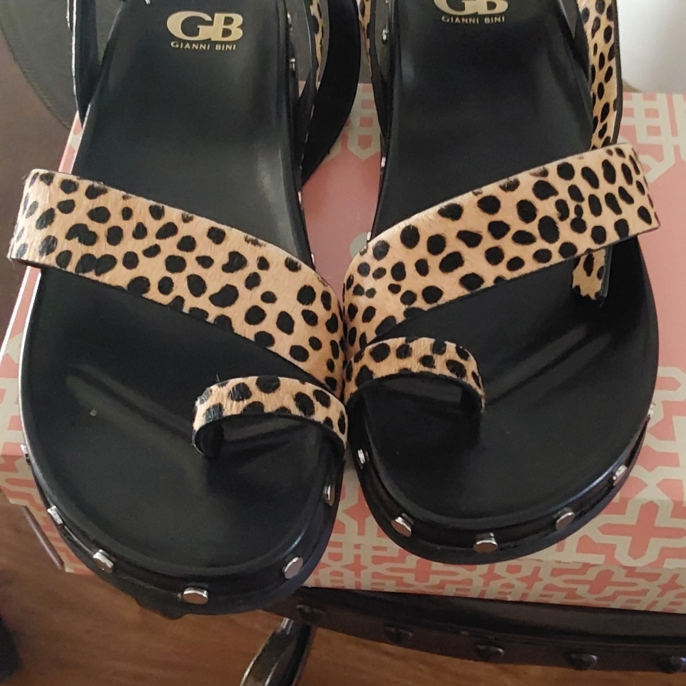 Gianni Binion sandals leopard